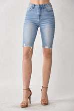 Destroyed Hem Bermudas